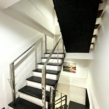Beachwalk Patong Bagian luar foto