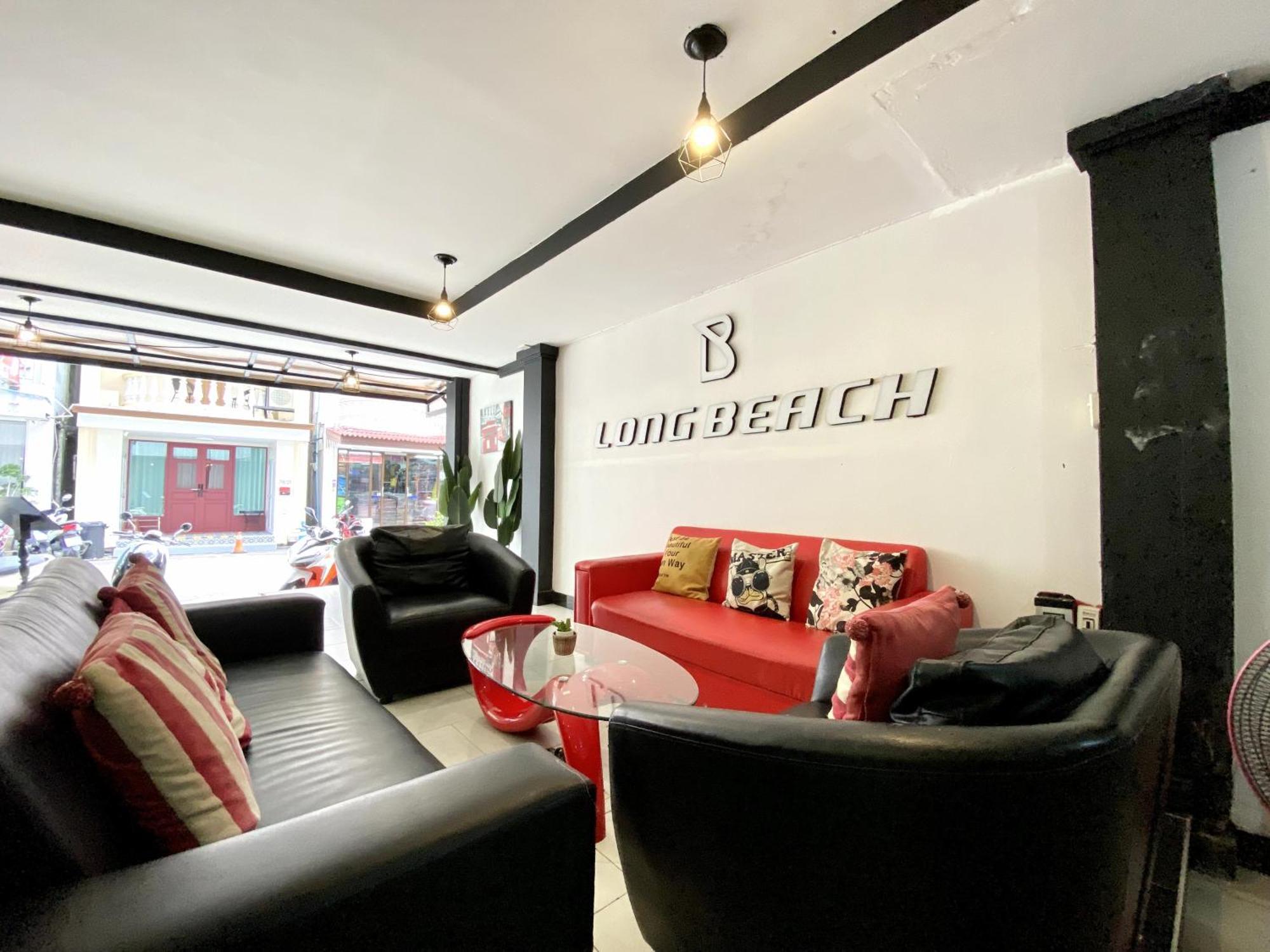 Beachwalk Patong Bagian luar foto
