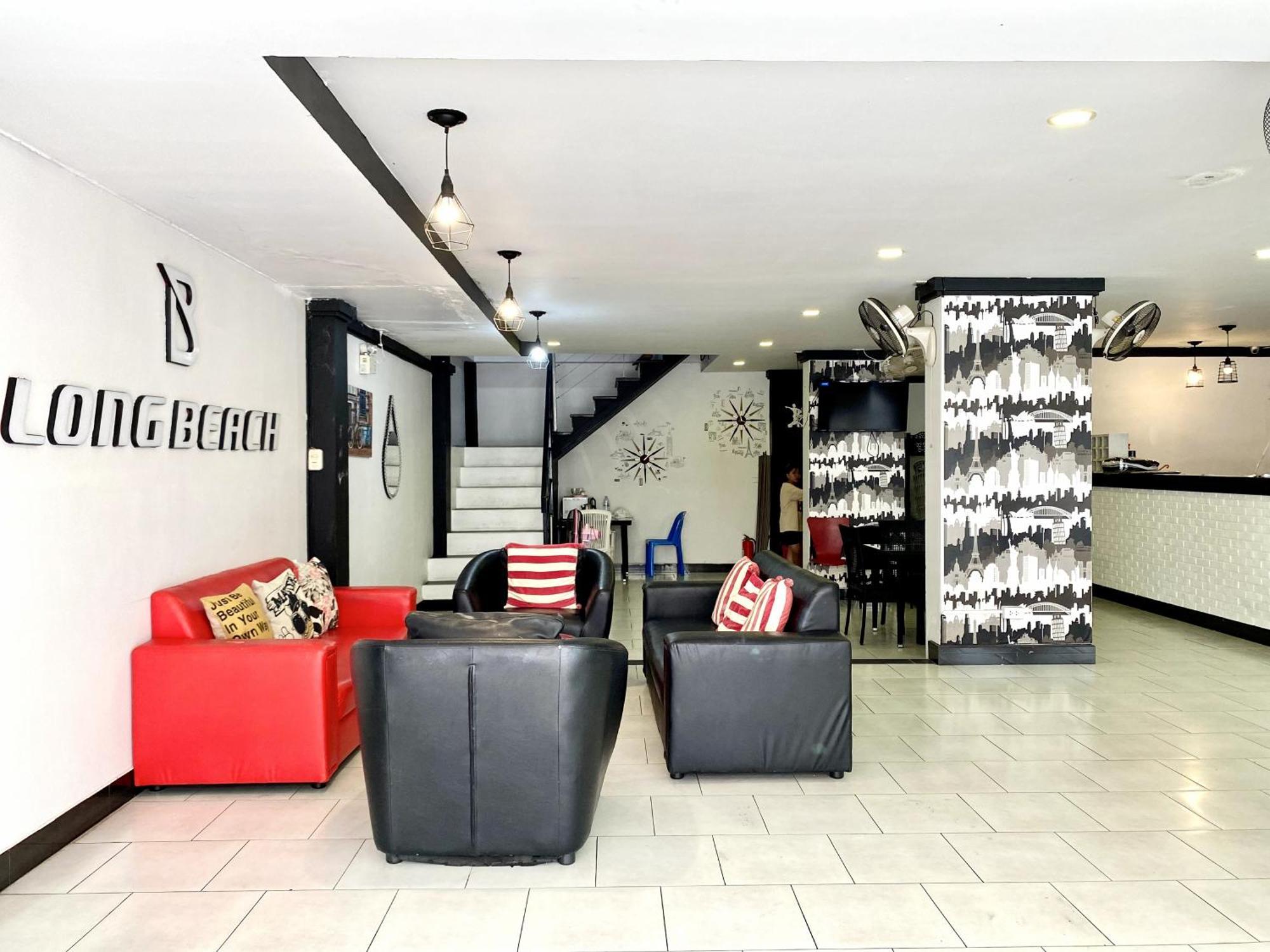 Beachwalk Patong Bagian luar foto