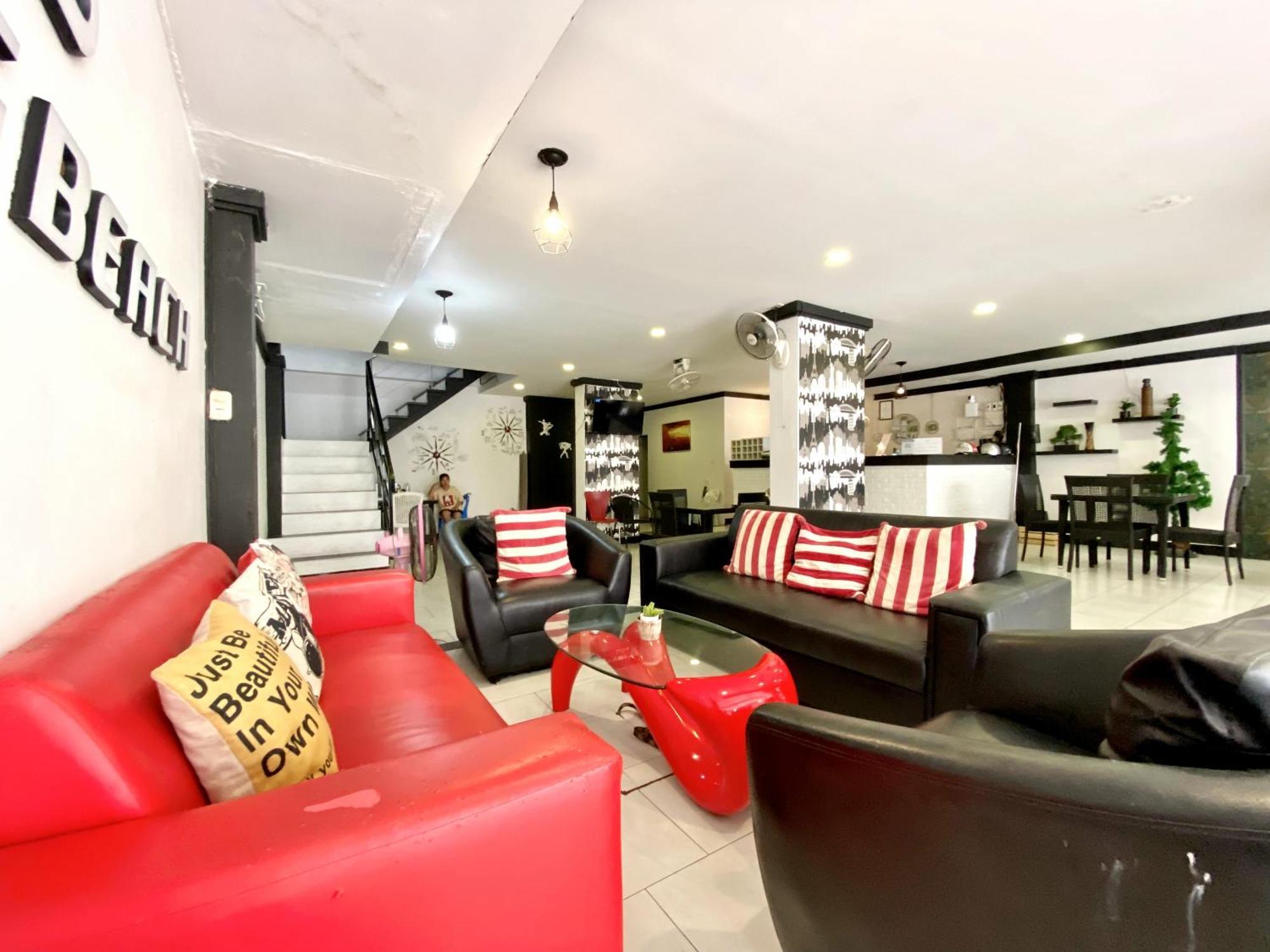 Beachwalk Patong Bagian luar foto